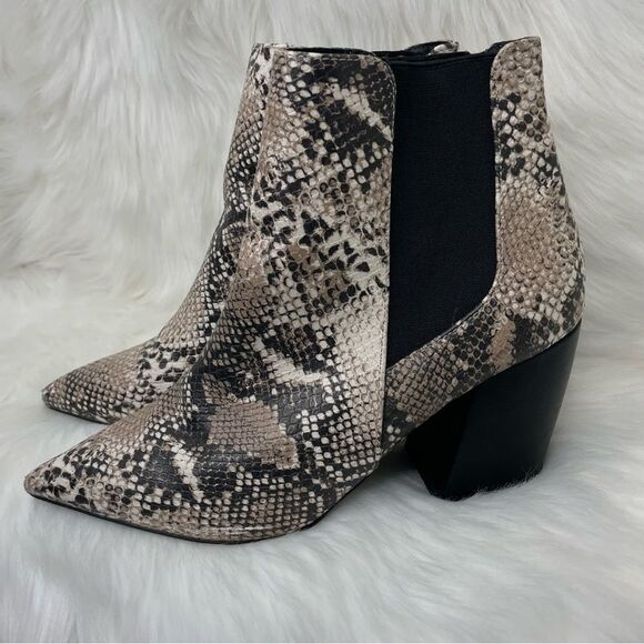 Qupid Snake Print Pointed Toe Ankle Boots - Picture 5 of 13